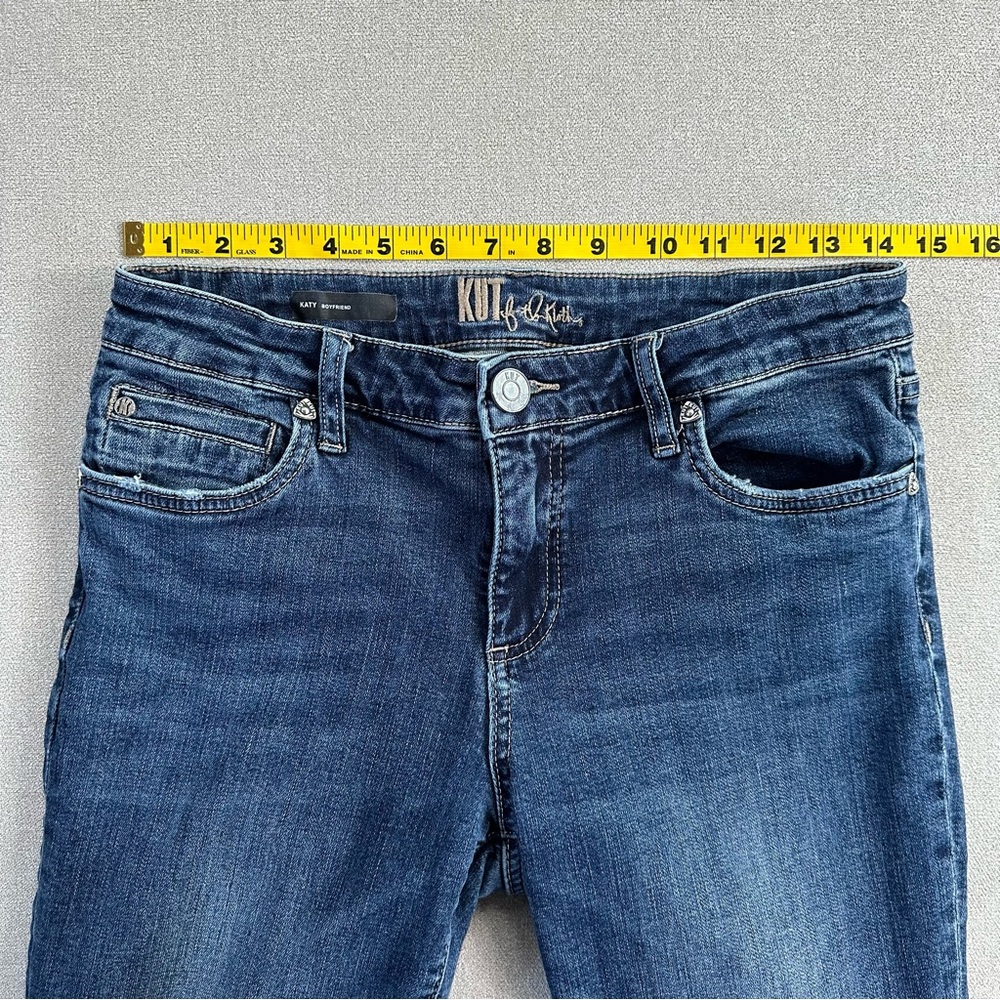 Kut from the Kloth Katy Boyfriend Jeans. Size 6. Dark Wash. - Picture 5 of 7